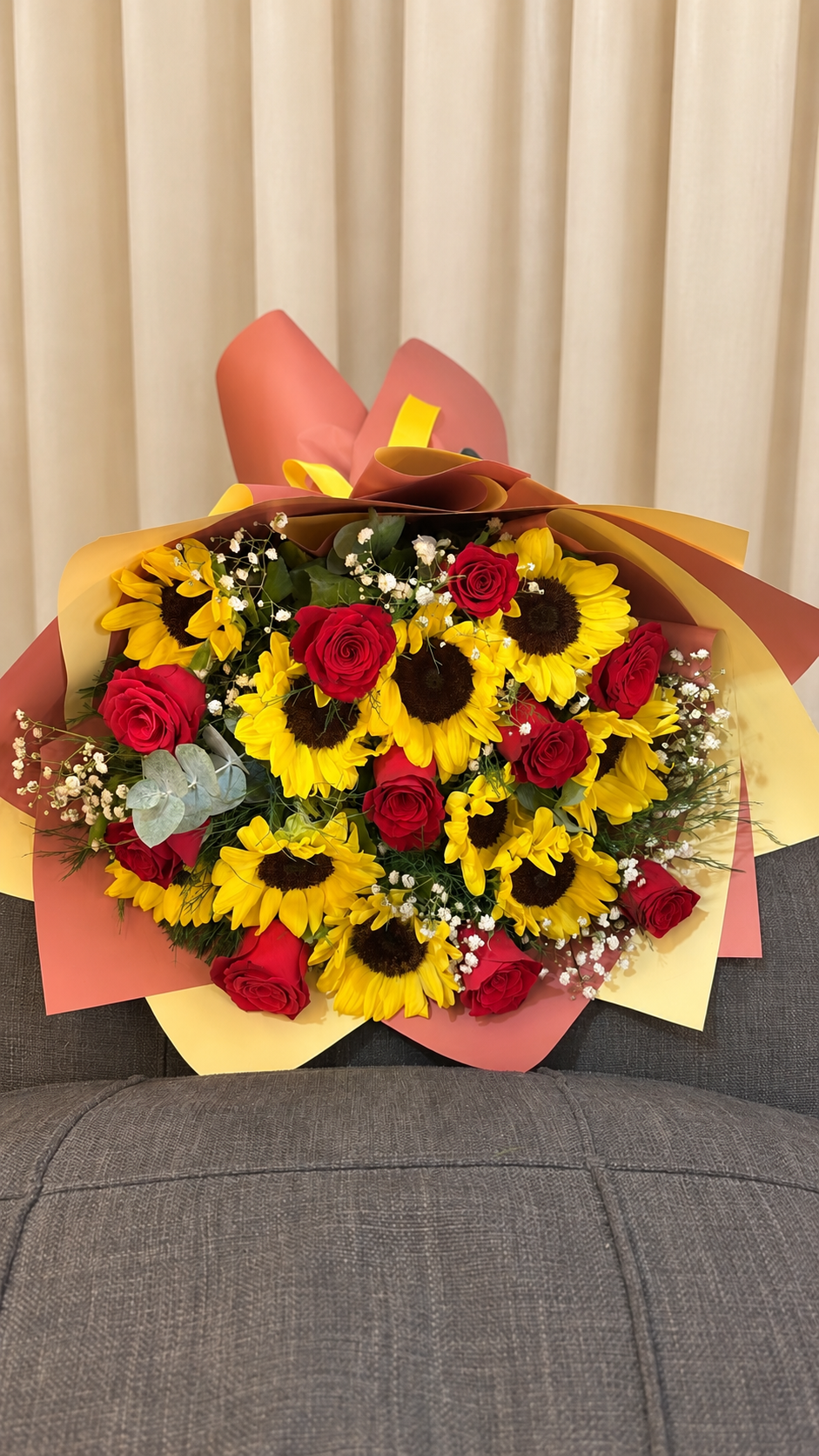 Ayçiçeği ve gül
